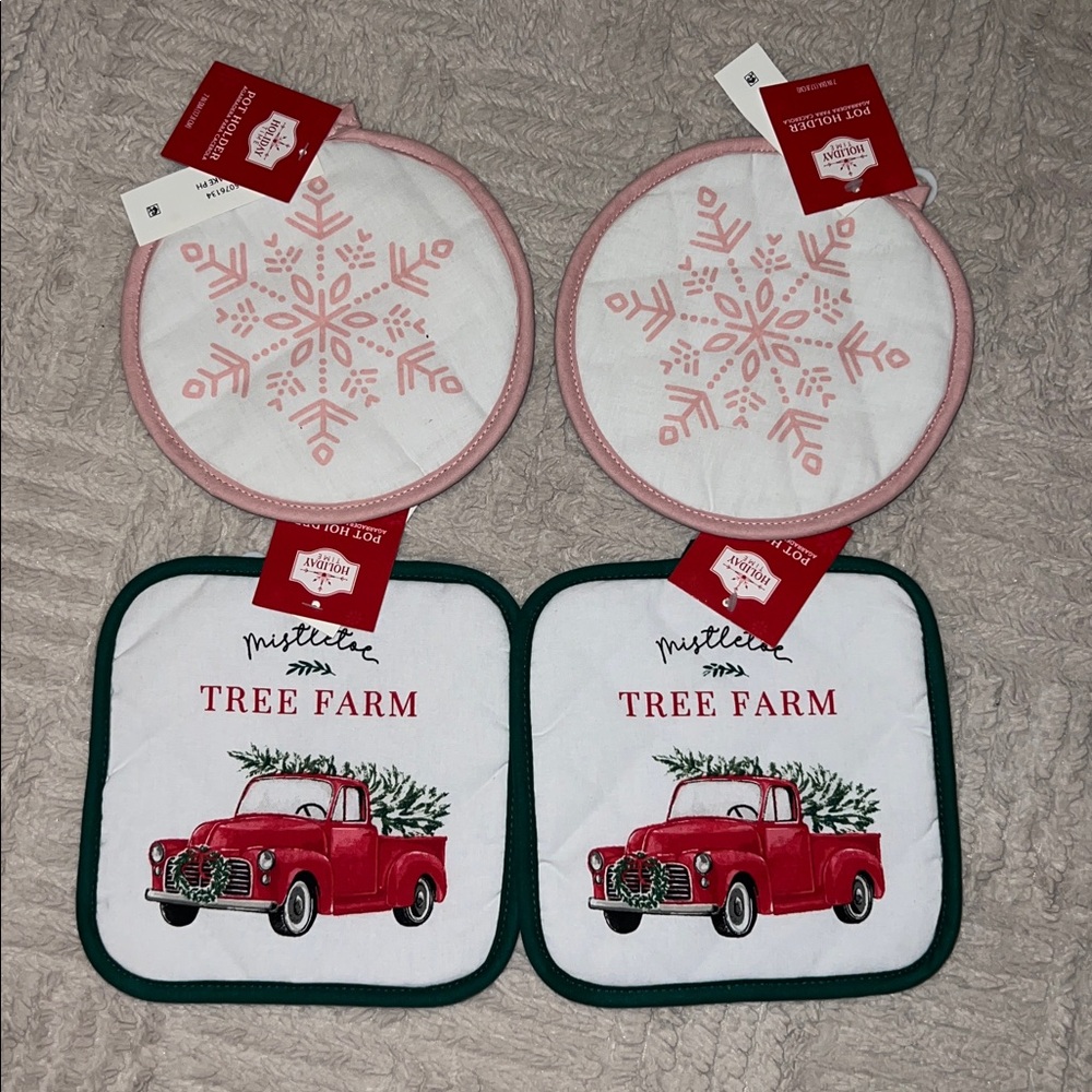 2 sets of holiday potholders, new with tags, 100% cotton